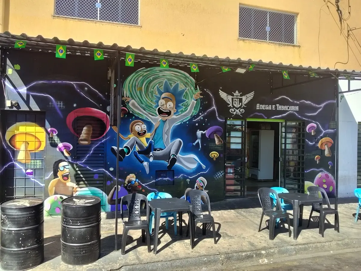Fachada da Adega e Tabacaria G.L em Franca-SP